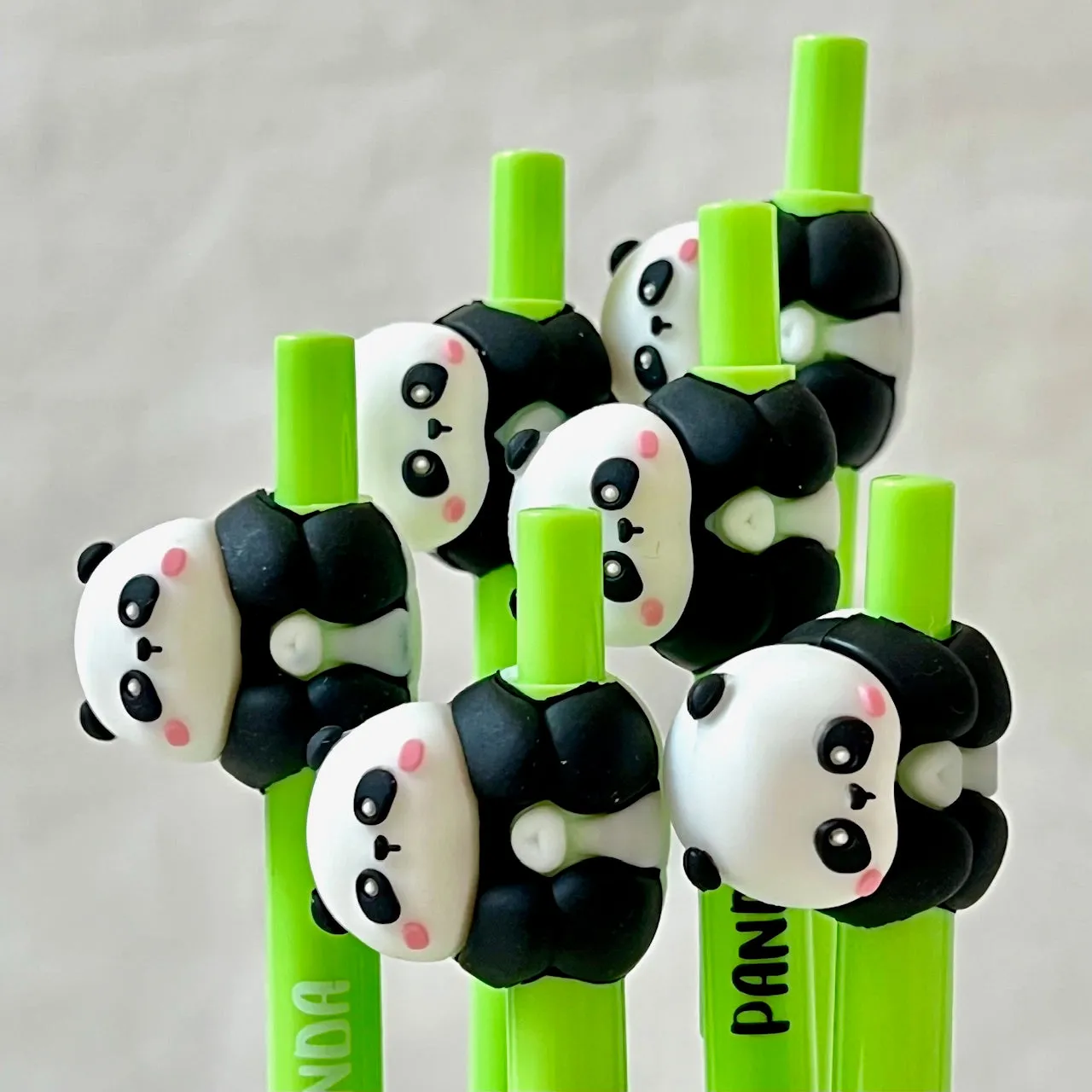 22592 PANDA ROLL GEL PEN-36