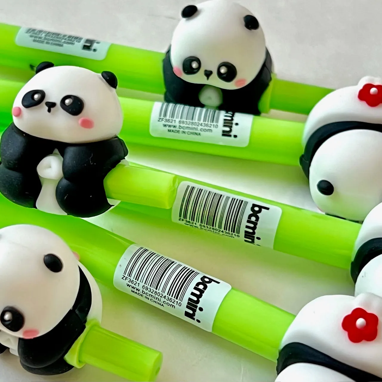 22592 PANDA ROLL GEL PEN-36