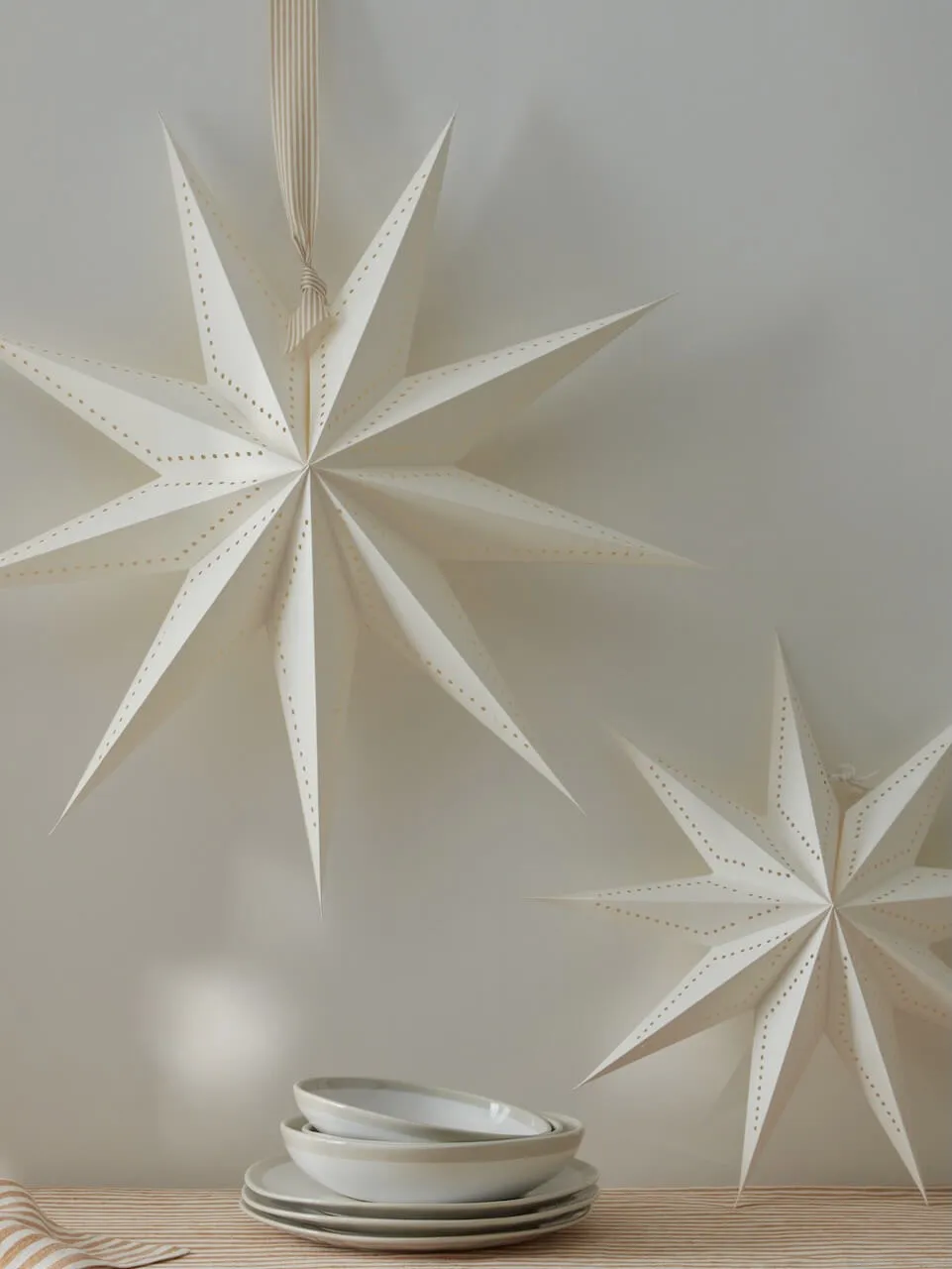 Antique White Detailed Paper Star