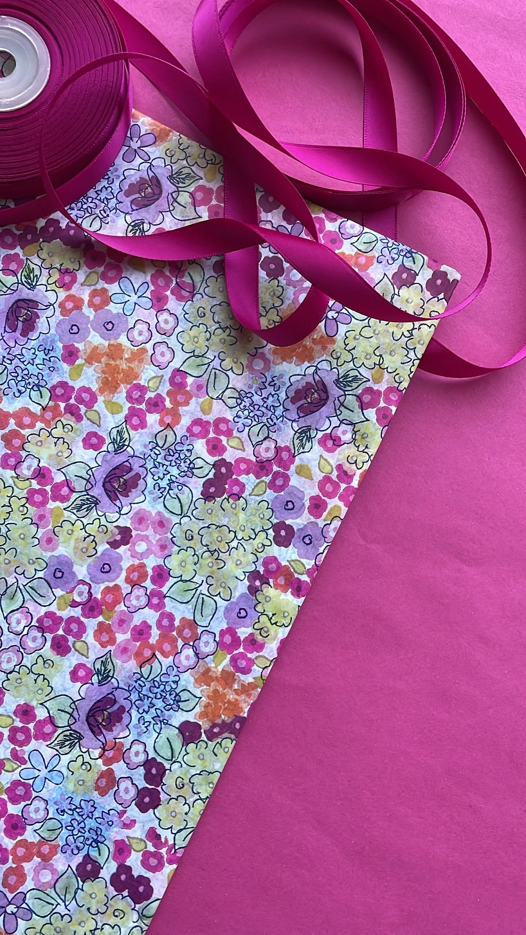 Gift wrapping set - liberty flowers, fuchsia pink and ribbon -floral tissue paper