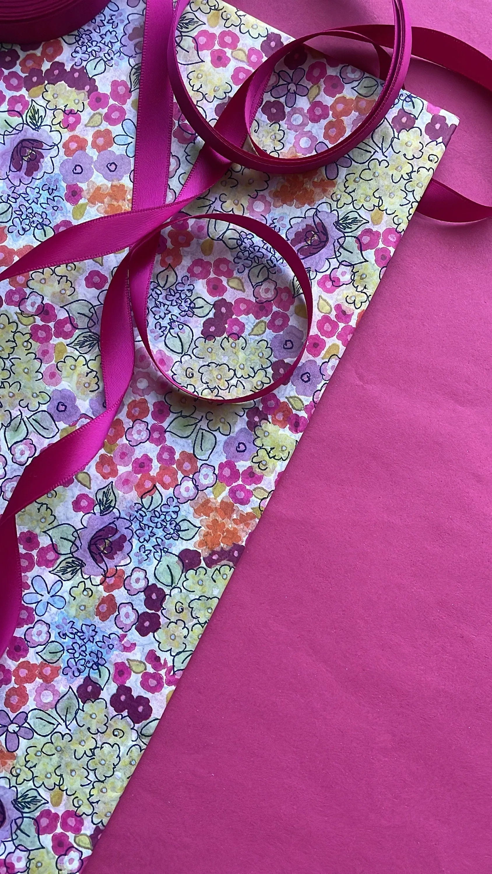 Gift wrapping set - liberty flowers, fuchsia pink and ribbon -floral tissue paper